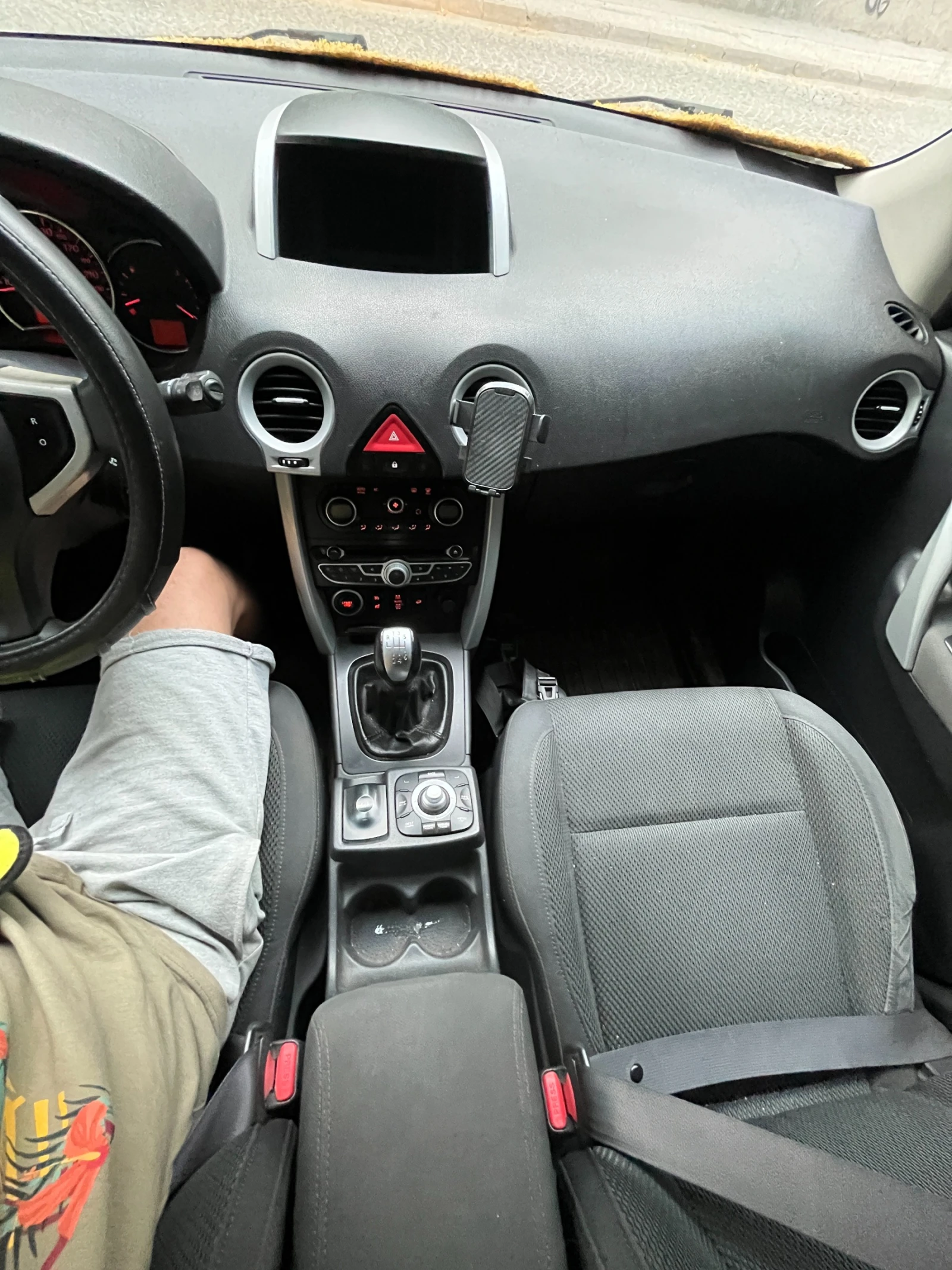 Renault Koleos 2.0dci 4x4, снимка 7 - Автомобили и джипове - 55019208