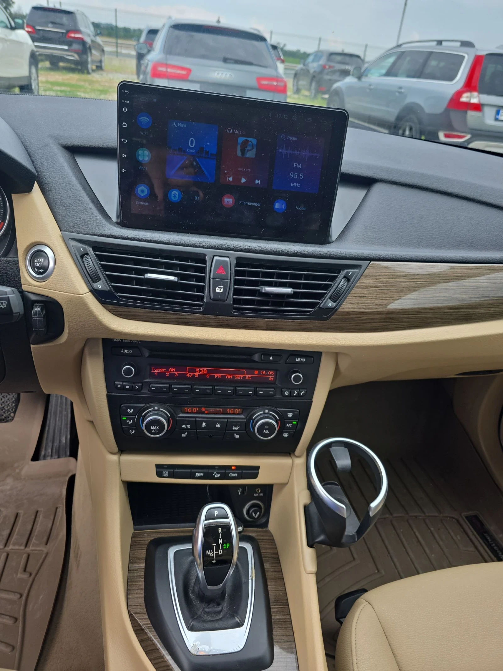 BMW X1 2.0Т 245ps, снимка 13 - Автомобили и джипове - 55148629