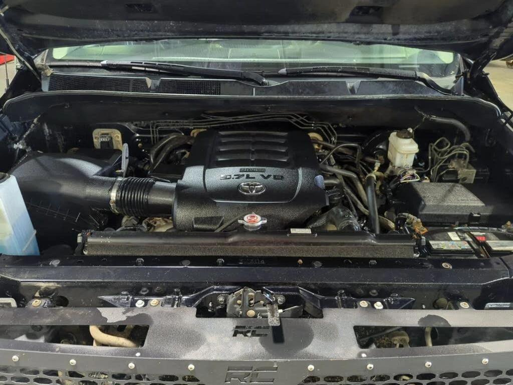 Toyota Tundra PLATINUM* CREWMAX* 5.7* V8* ОБДУХВАНЕ* КРАЙНА ЦЕНА, снимка 6 - Автомобили и джипове - 55530376