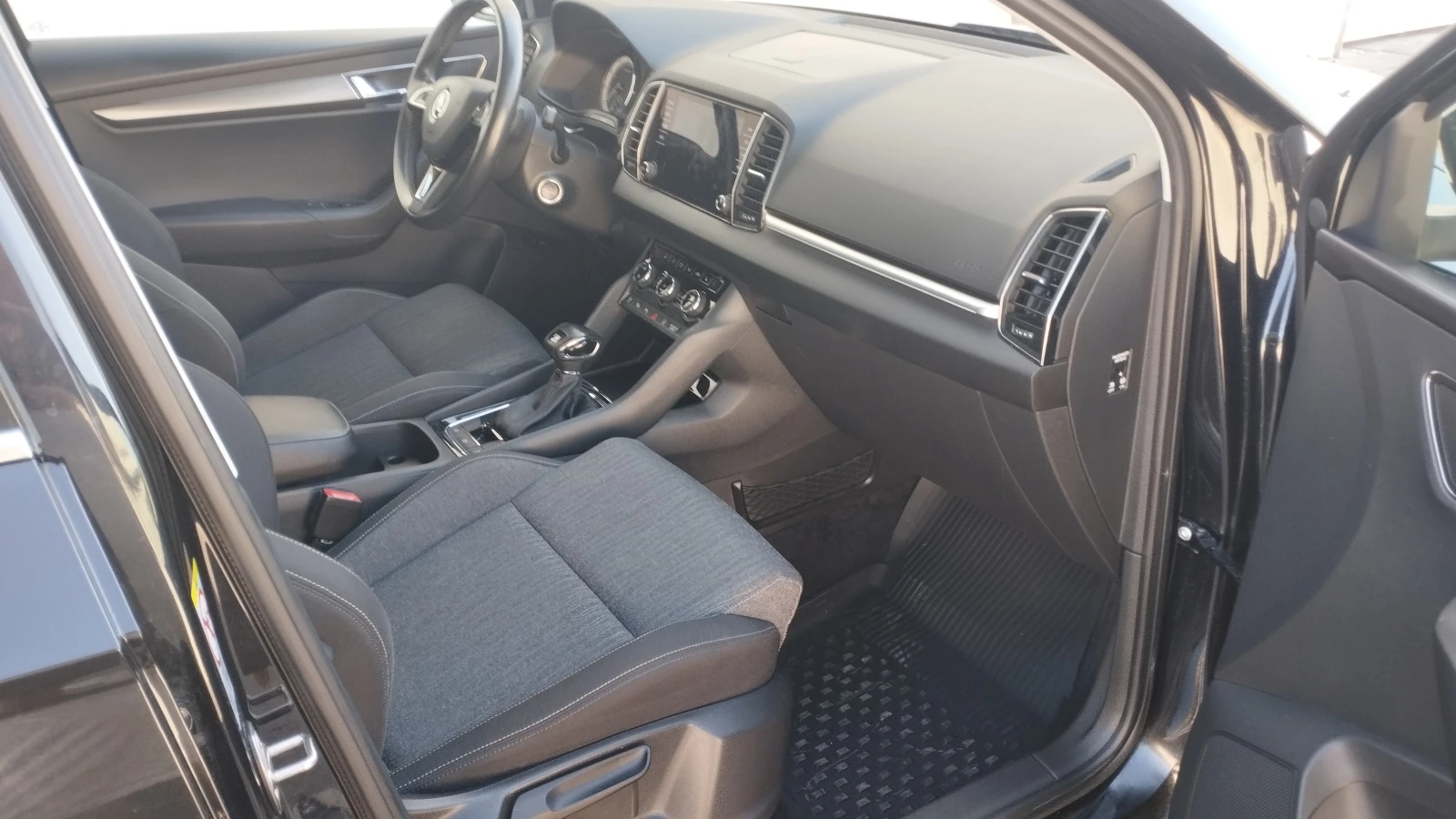 Skoda Karoq 1.5 TSI - 150 к.с, снимка 7 - Автомобили и джипове - 55994279