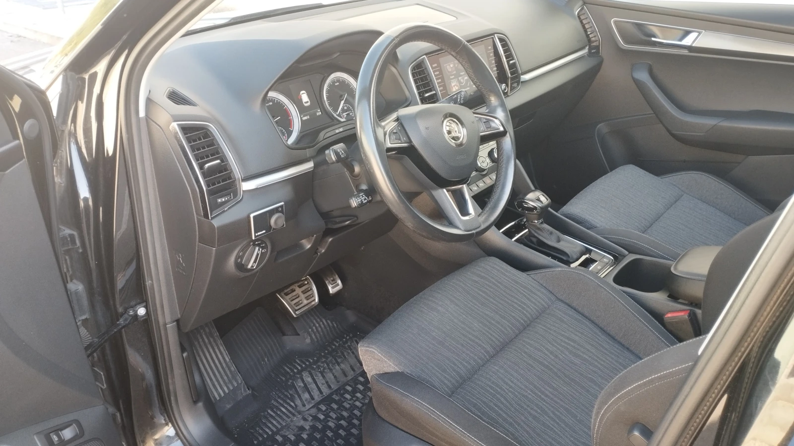 Skoda Karoq 1.5 TSI - 150 к.с, снимка 5 - Автомобили и джипове - 55994279