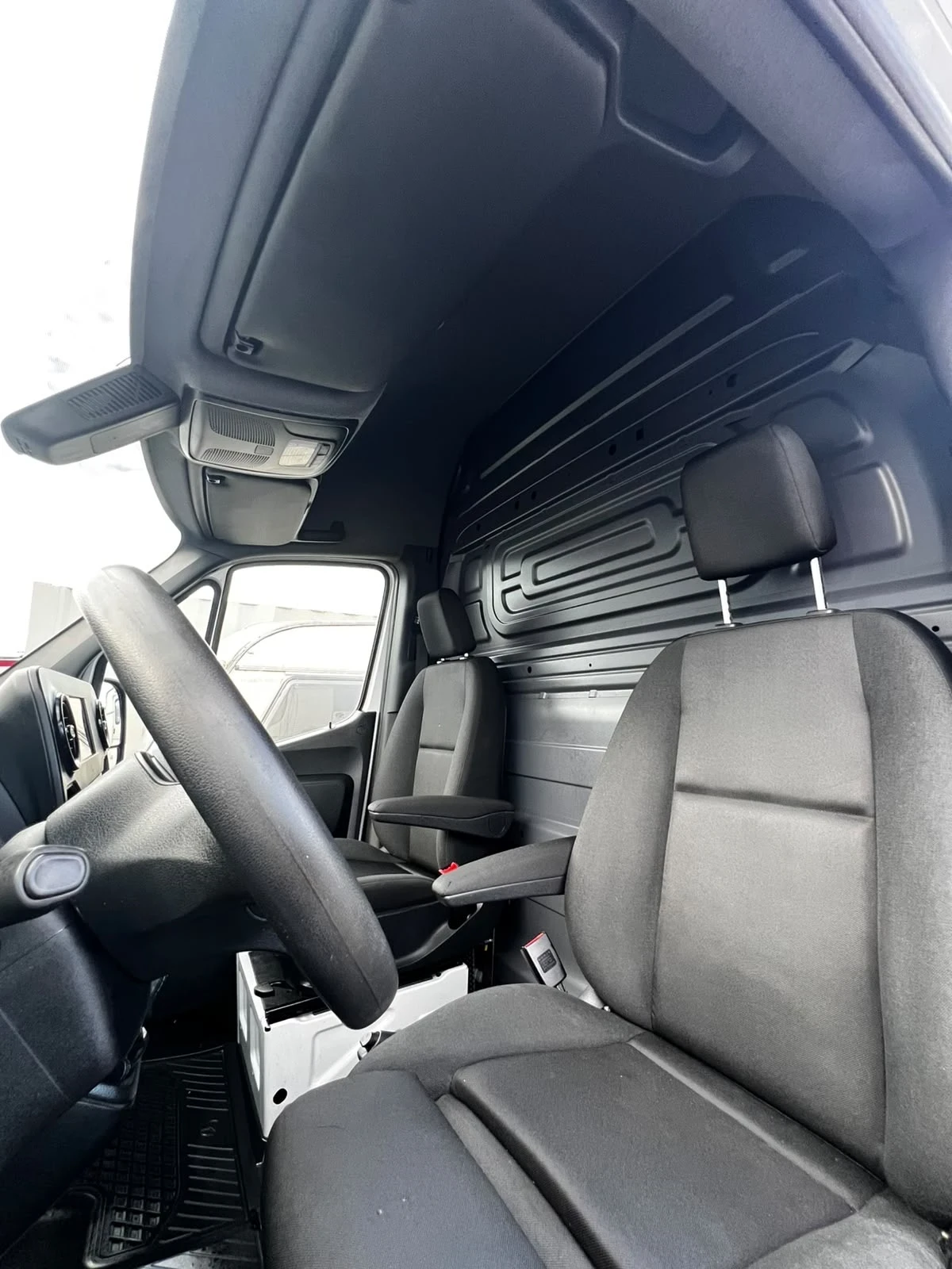 Mercedes-Benz Sprinter Макси 317 хладилен фул екстри, снимка 10 - Бусове и автобуси - 56088323