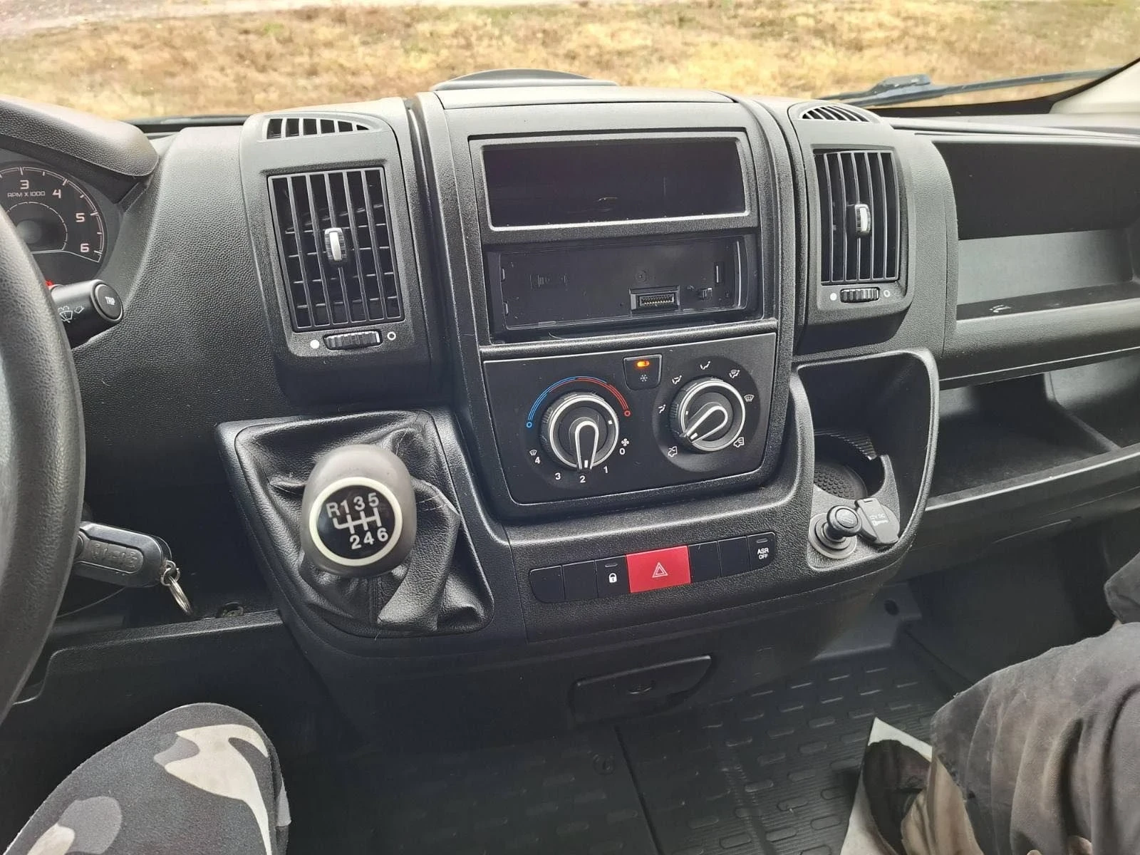 Peugeot Boxer, снимка 13 - Бусове и автобуси - 56546329
