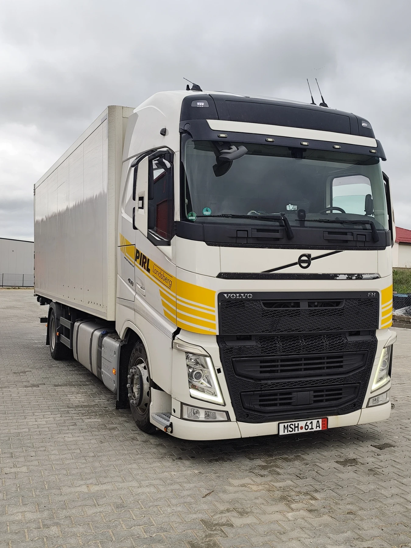 Volvo Fh, снимка 3 - Камиони - 54663928