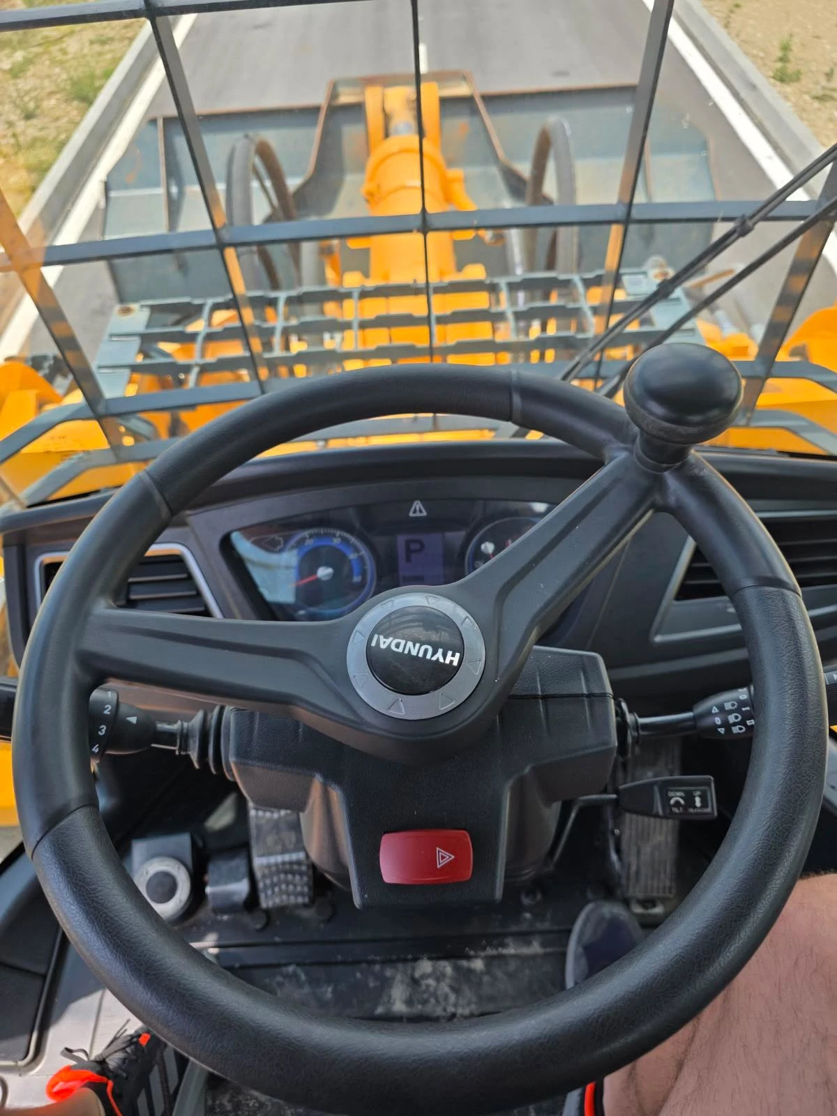 Челен товарач Hyundai HL 965, снимка 15 - Индустриална техника - 54734927