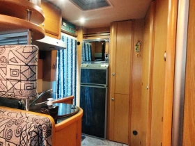  Laika | Mobile.bg    9