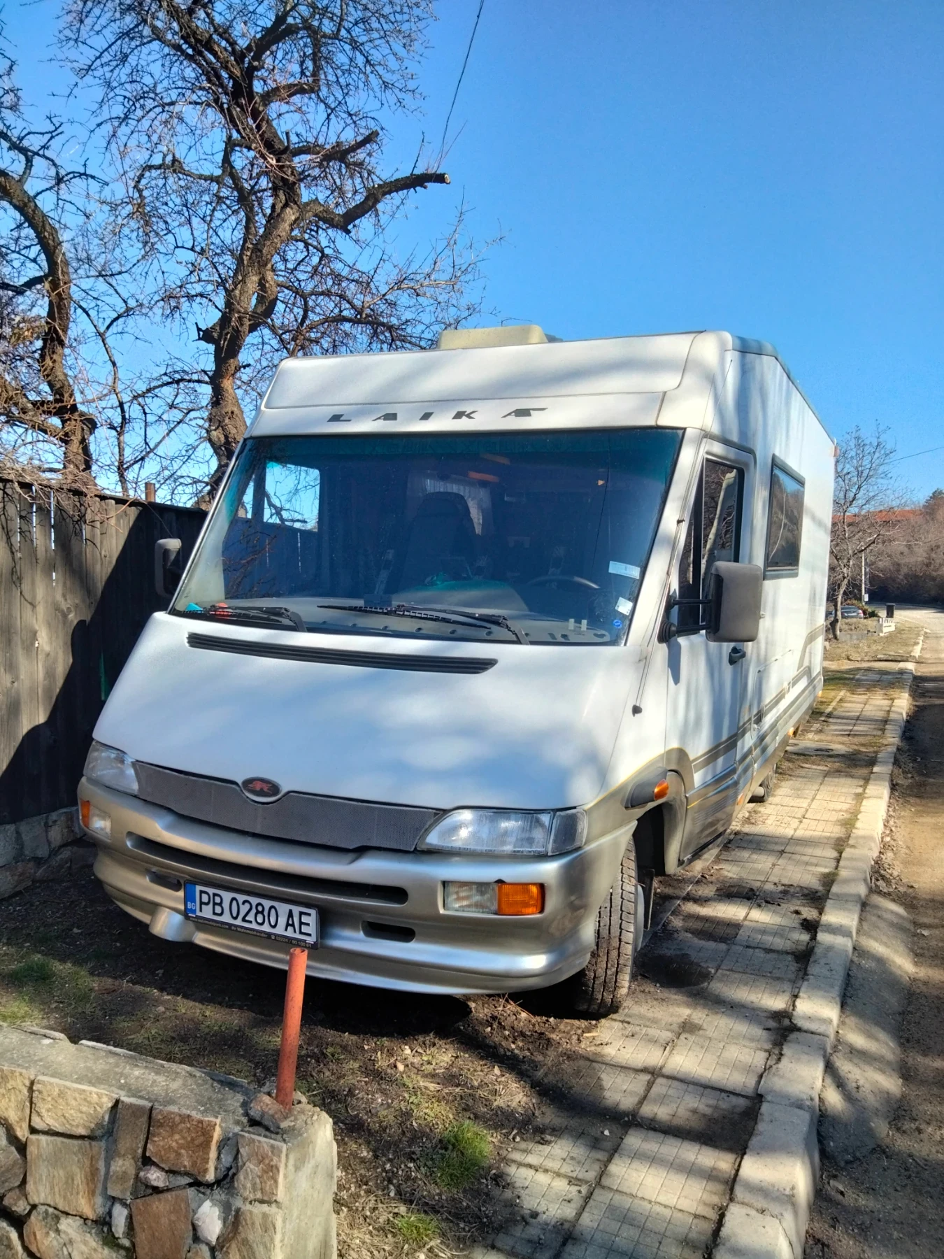  Laika | Mobile.bg   1