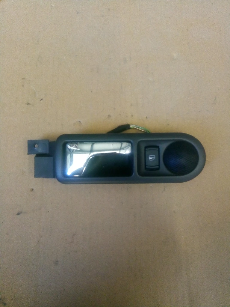 Дръжка врата задна дясна Фолксваген Пасат Б5 (6)