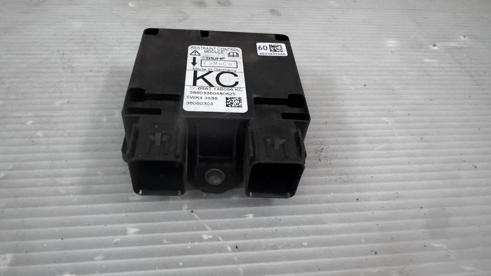 Airbag  /  /  a Ford Fiesta - 6S6T14B056 / 5WK43586 / 6593637660 | Mobile.bg   1