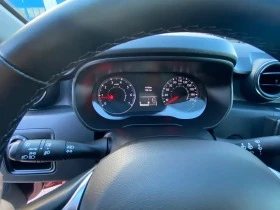 Dacia Duster 1.3 Т 150ps 4x4 360 камери Климатроник кожа, снимка 9