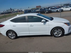 Hyundai Elantra 2.0l Sel, снимка 13