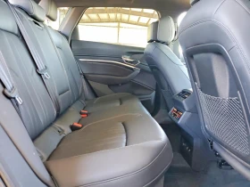 Audi E-Tron Premium Plus, снимка 10