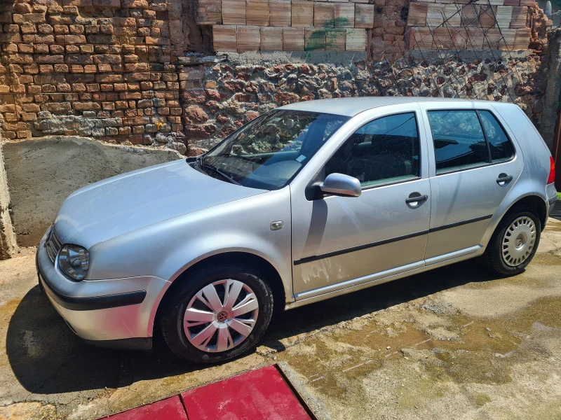 VW Golf, снимка 2 - Автомобили и джипове - 45039558