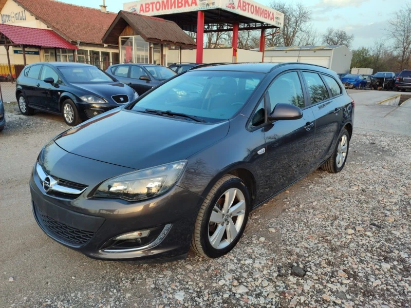 Opel Astra 1.4i газ/бензин, снимка 1 - Автомобили и джипове - 44993748