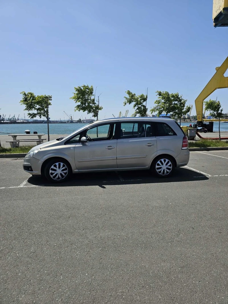 Opel Zafira B, снимка 6 - Автомобили и джипове - 48099137