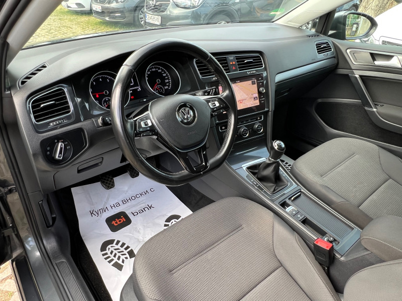 VW Golf, снимка 7 - Автомобили и джипове - 46069841