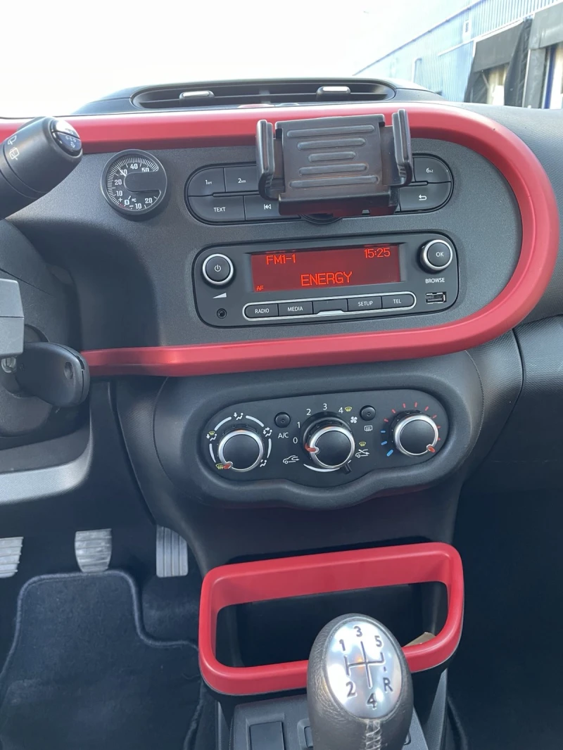 Renault Twingo, снимка 11 - Автомобили и джипове - 47995315