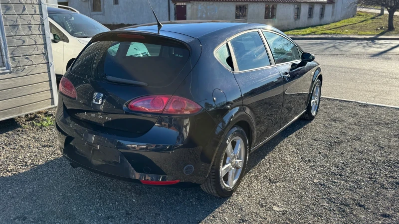 Seat Leon ГАЗ/БЕНЗИН, снимка 3 - Автомобили и джипове - 48704576