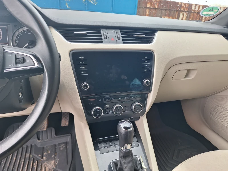 Skoda Octavia, снимка 7 - Автомобили и джипове - 52830857