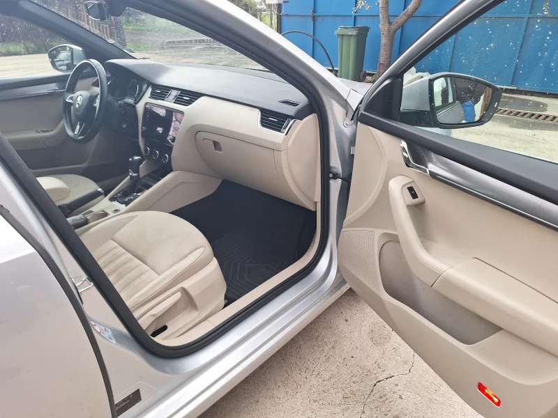 Skoda Octavia, снимка 15 - Автомобили и джипове - 52830857