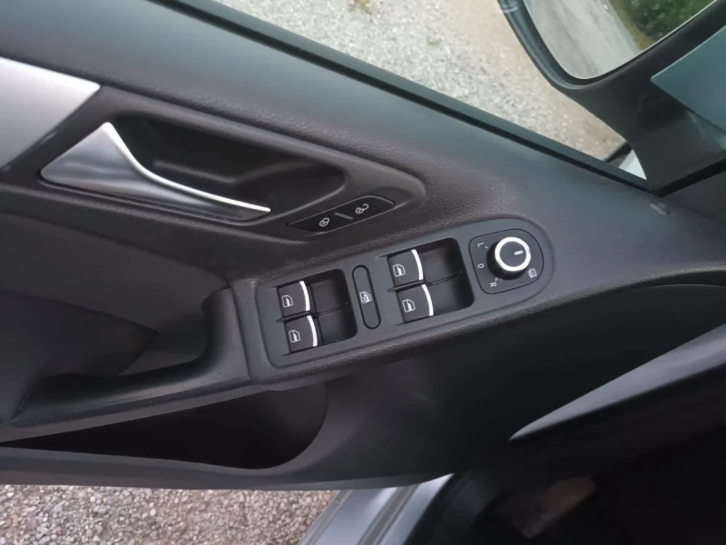 VW Golf TDI, снимка 8 - Автомобили и джипове - 52498533