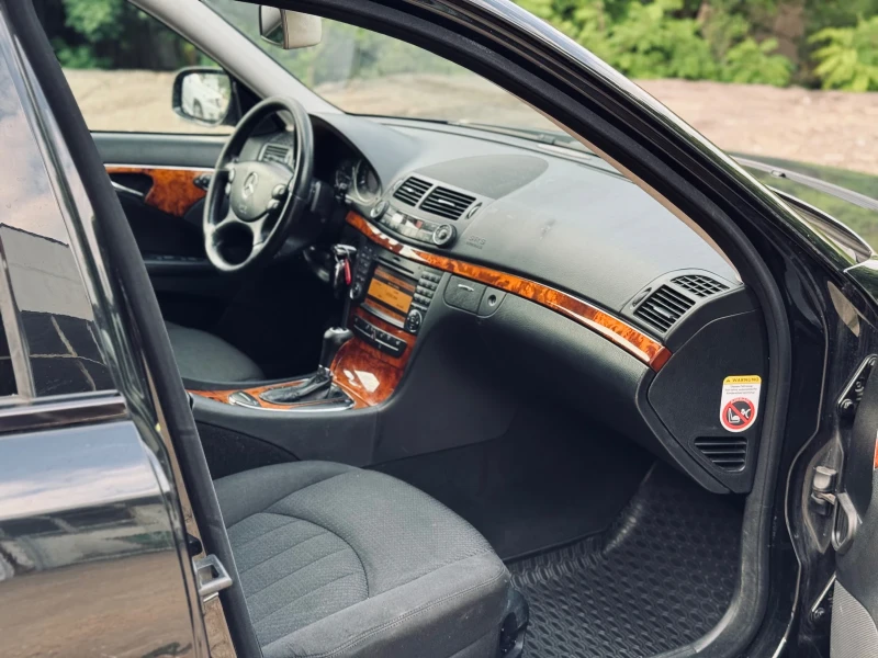 Mercedes-Benz E 280 EVO 4matic, снимка 8 - Автомобили и джипове - 52309021