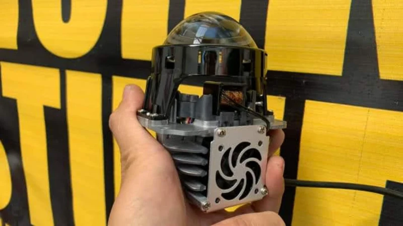 Toyota Auris, снимка 8 - Автомобили и джипове - 51406627