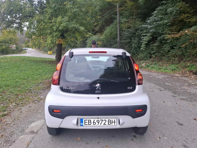 Peugeot 107 1.0, снимка 6 - Автомобили и джипове - 52658399