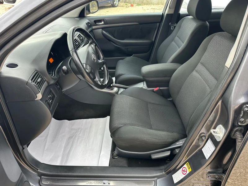 Toyota Avensis 2.2D4D//150К.С//FACELIFT//6SPEED, снимка 10 - Автомобили и джипове - 52474472