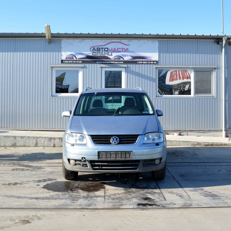 VW Touran 1.4 TSI - 11 лв. - 37725818 | Car24.bg