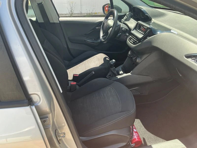 Peugeot 208 208 1.0 VTi Access, снимка 5 - Автомобили и джипове - 55387604