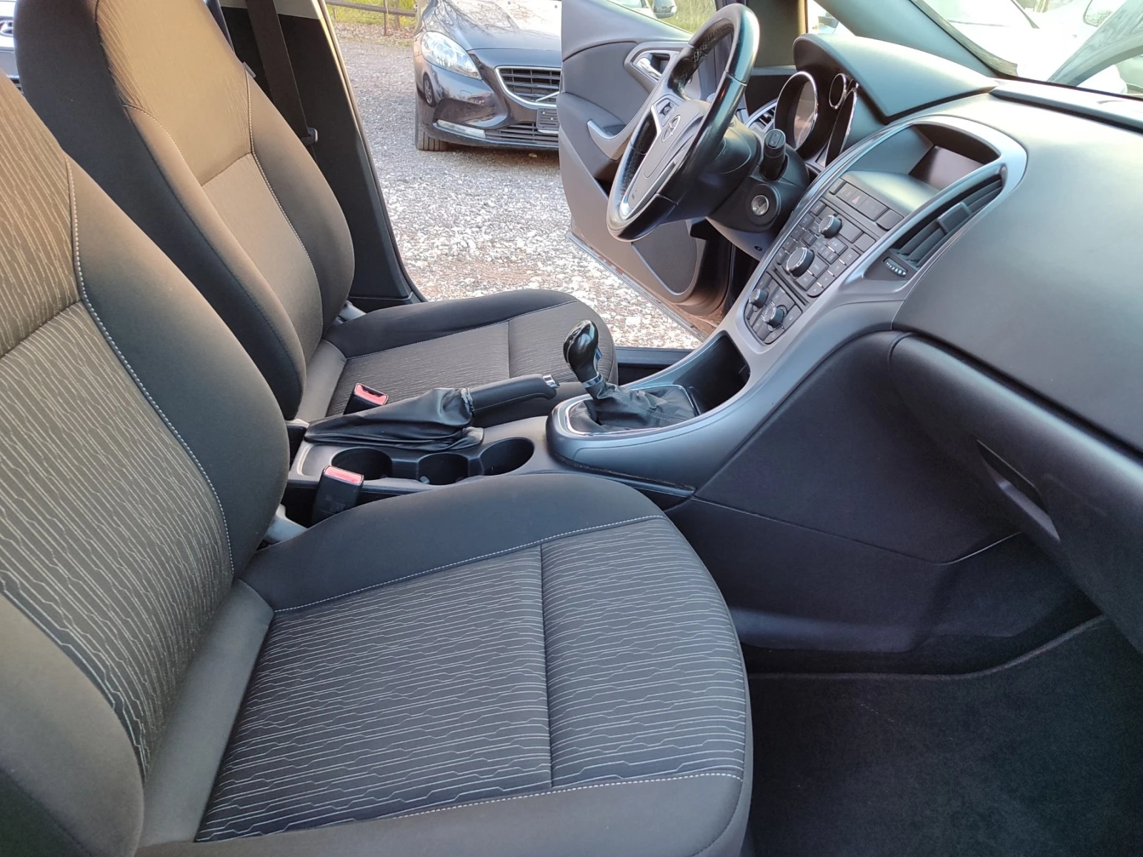 Opel Astra 1.4i газ/бензин | Mobile.bg — изображение 13