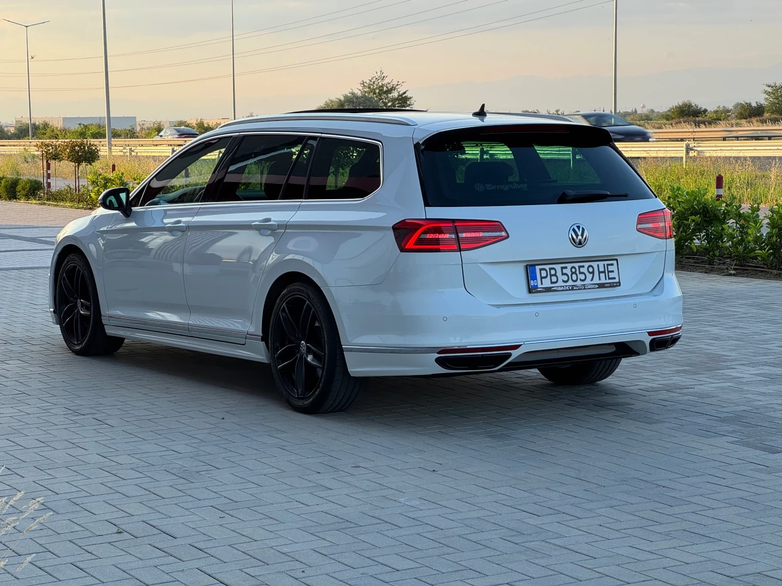 VW Passat R-Line/Digital/Distronik - изображение 7