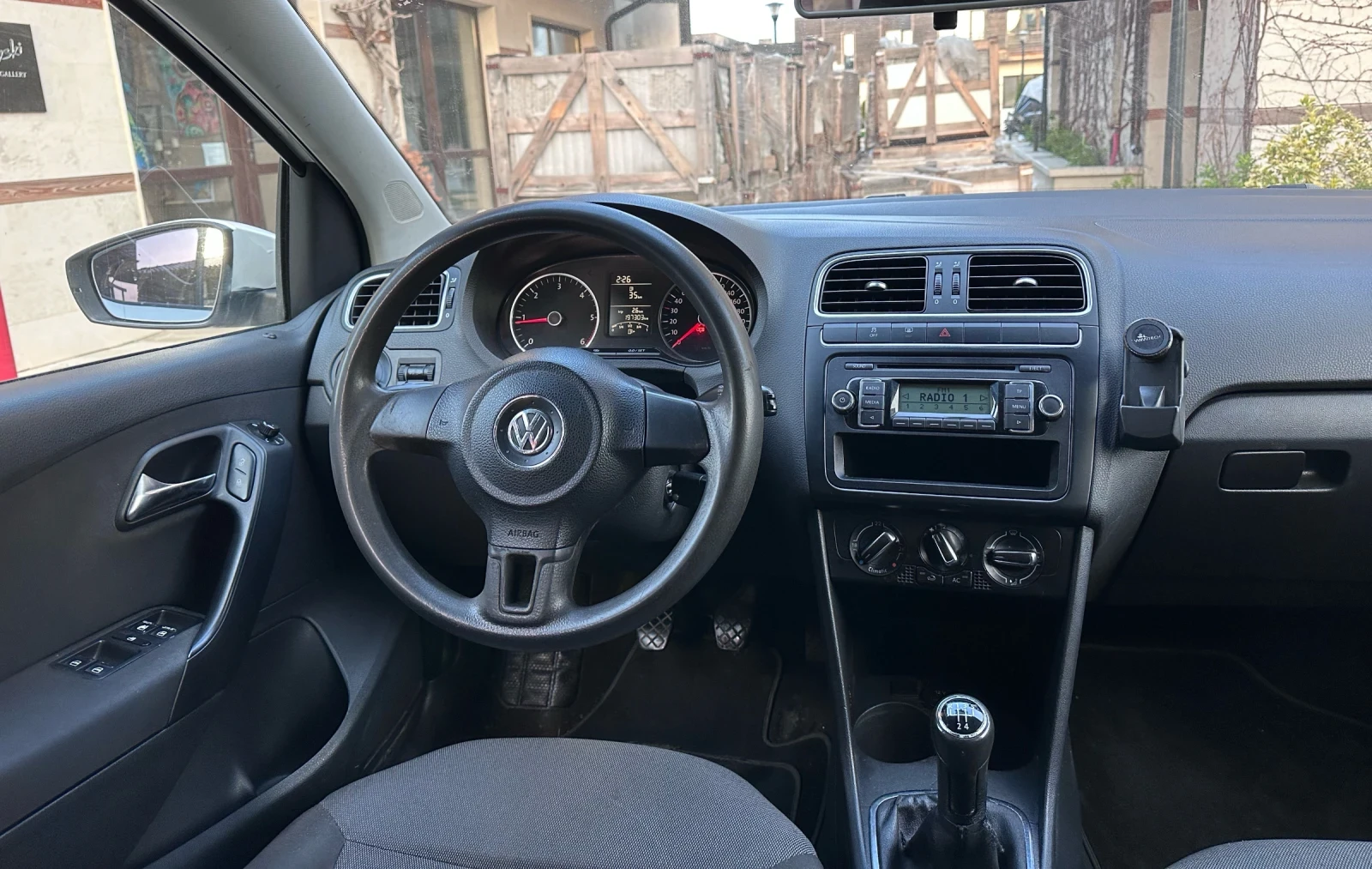 VW Polo 1.6TDI HIGHLINE, снимка 7 - Автомобили и джипове - 51000316