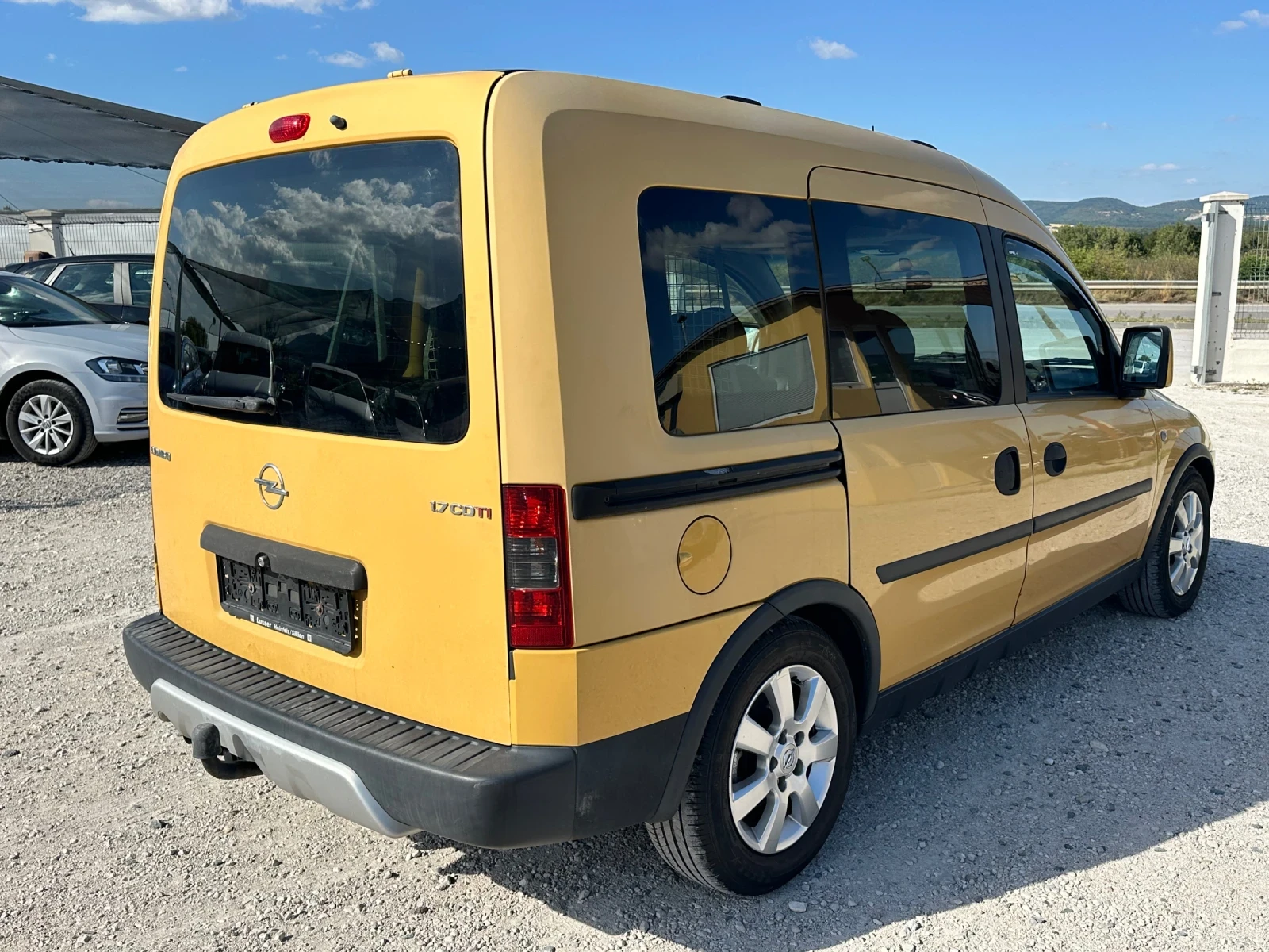 Opel Combo 1.7/101кс Климатик Печка 173000км Сервизни докумен - изображение 7