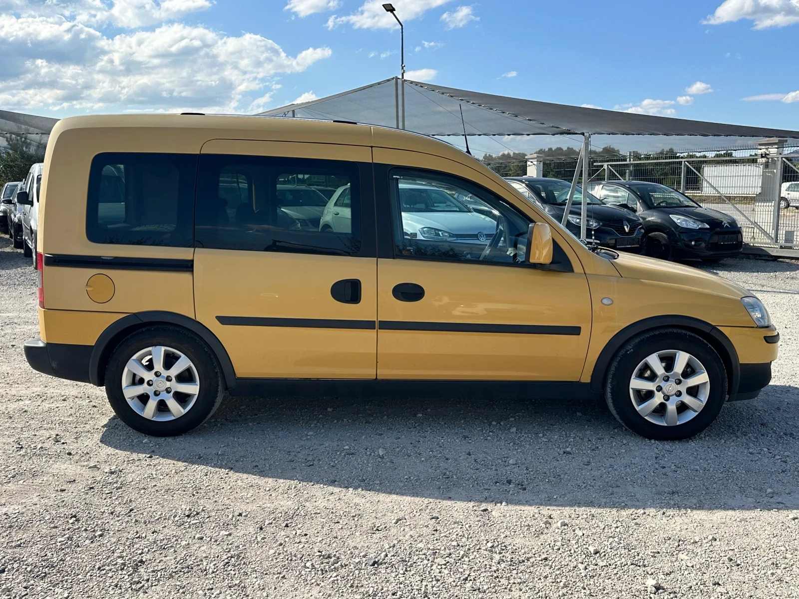 Opel Combo 1.7/101кс Климатик Печка 173000км Сервизни докумен - изображение 8