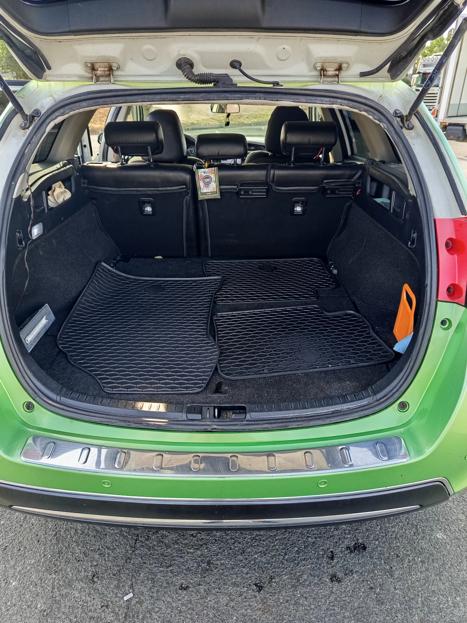 Toyota Auris  - изображение 7