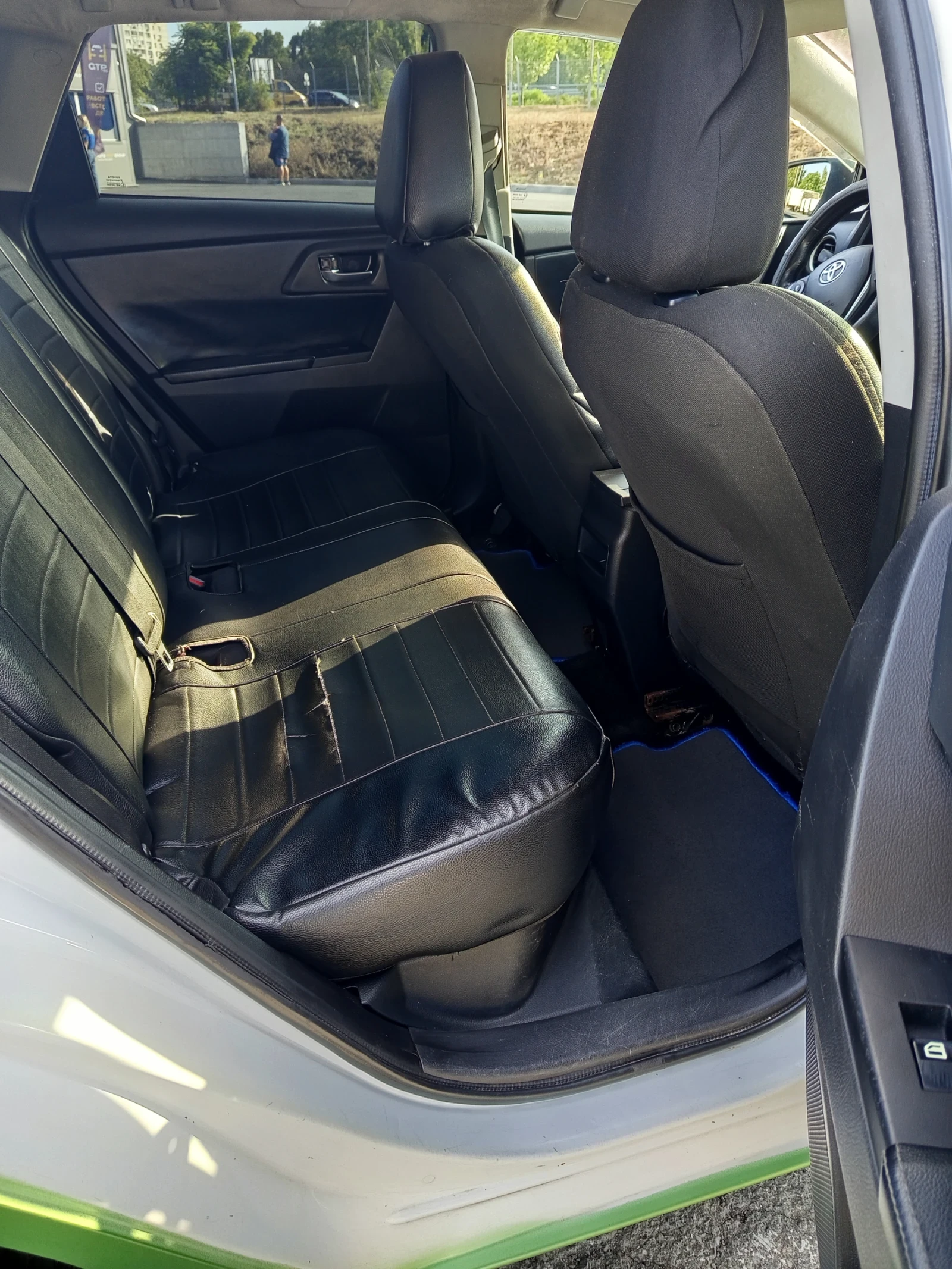 Toyota Auris  - изображение 5