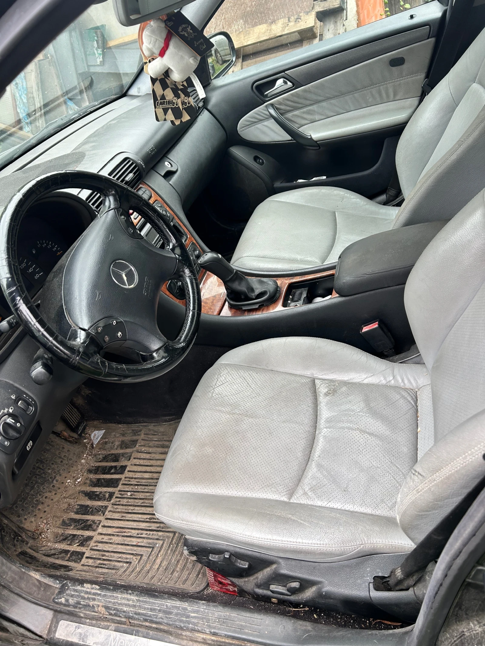Mercedes-Benz C 200 2.0 - изображение 5