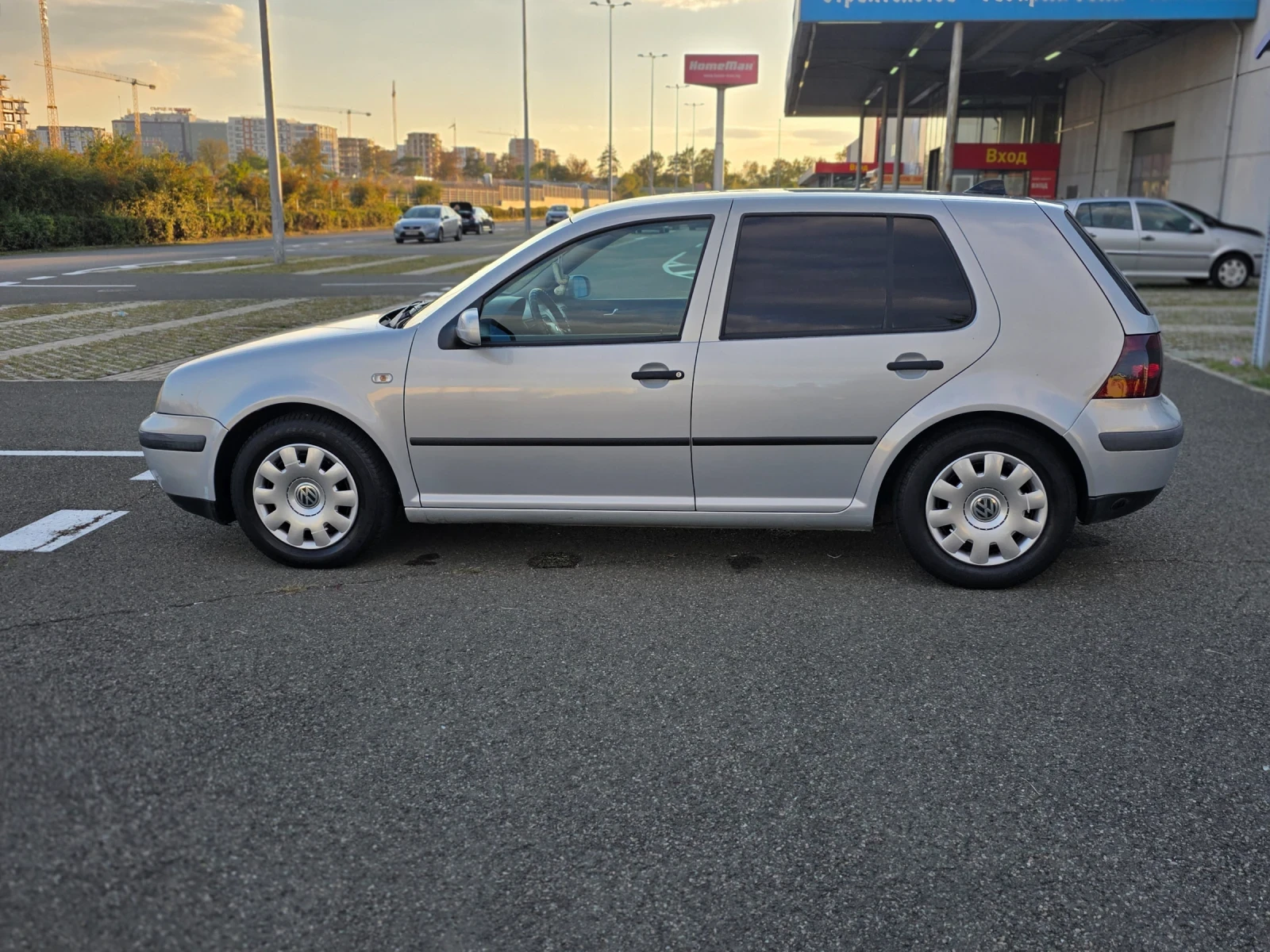 VW Golf 1.6 с газов инжекцион - изображение 2