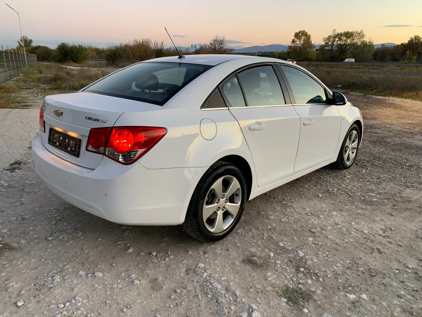 Chevrolet Cruze 2.0D LT | Mobile.bg — изображение 3