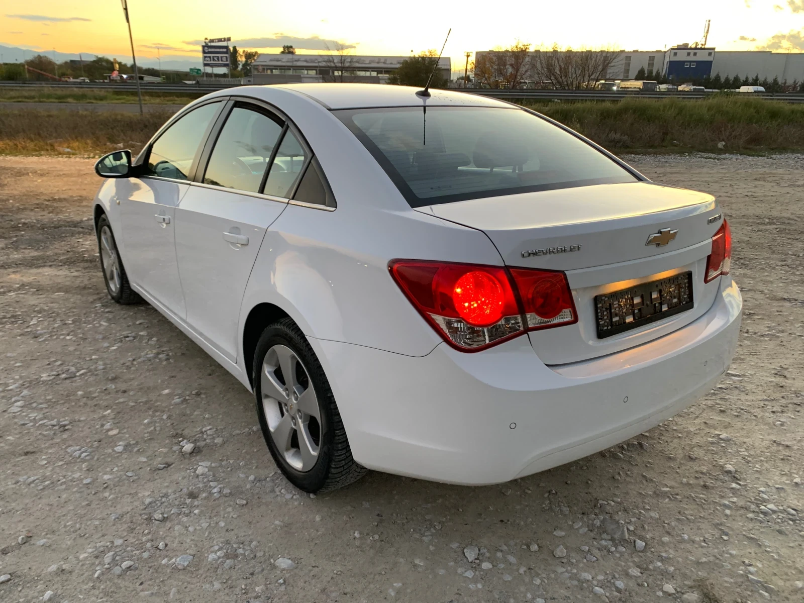 Chevrolet Cruze 2.0D LT | Mobile.bg — изображение 4