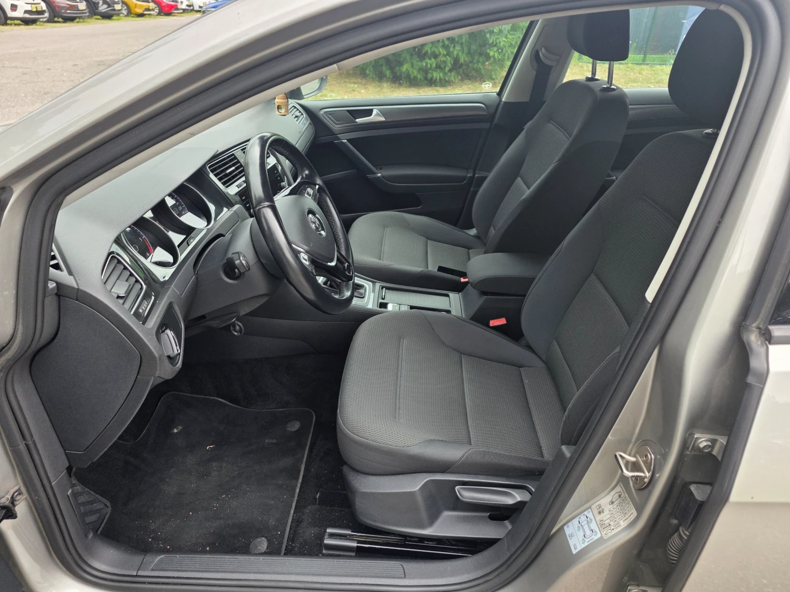 VW Golf 1.6TDI/���������/�����/������ | Mobile.bg � ����������� 9
