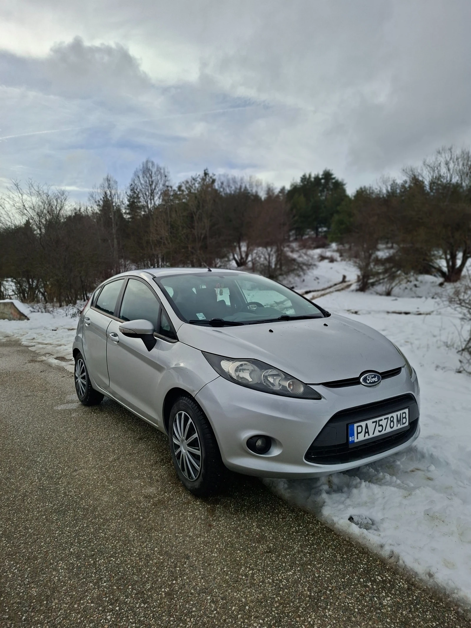 Ford Fiesta  - изображение 7
