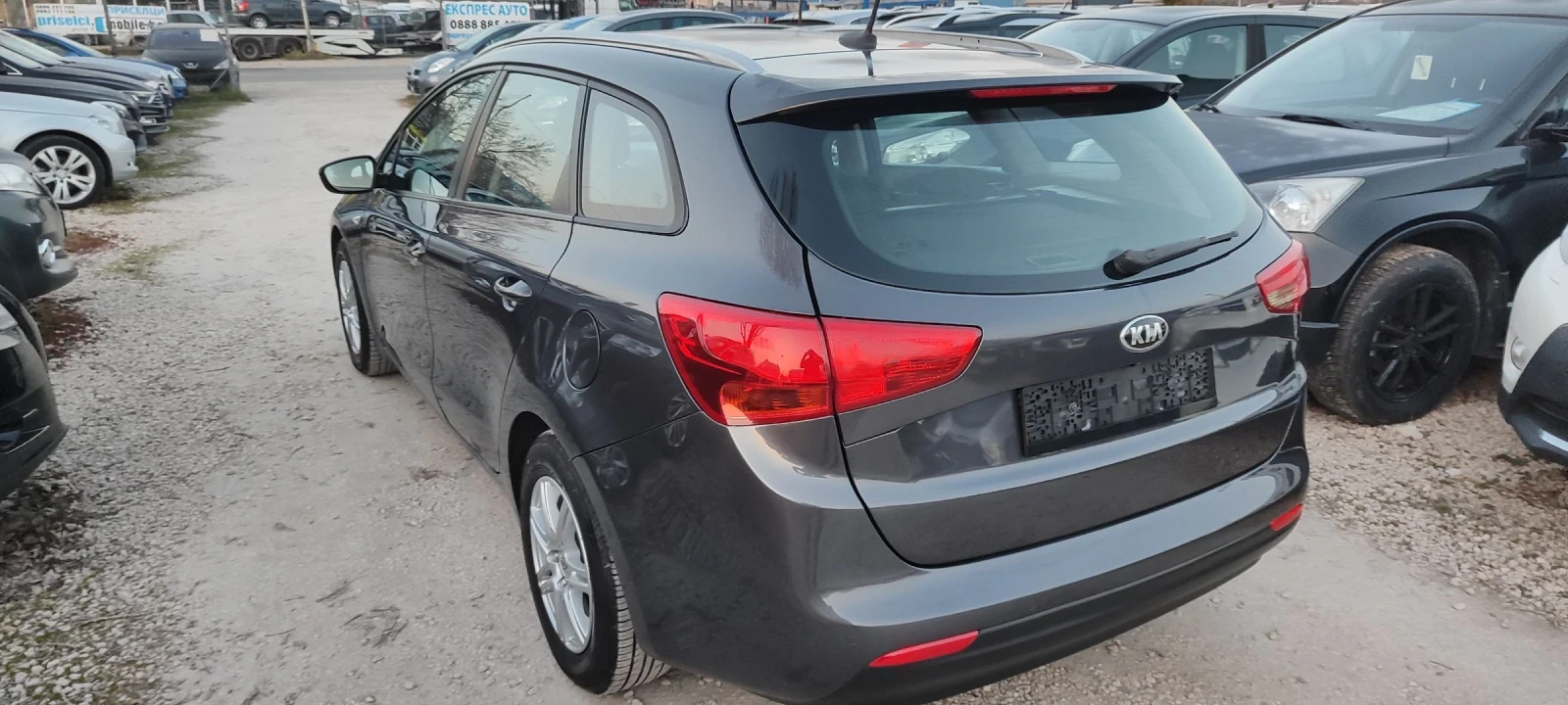 Kia Ceed 1.4I, снимка 2 - Автомобили и джипове - 53834836