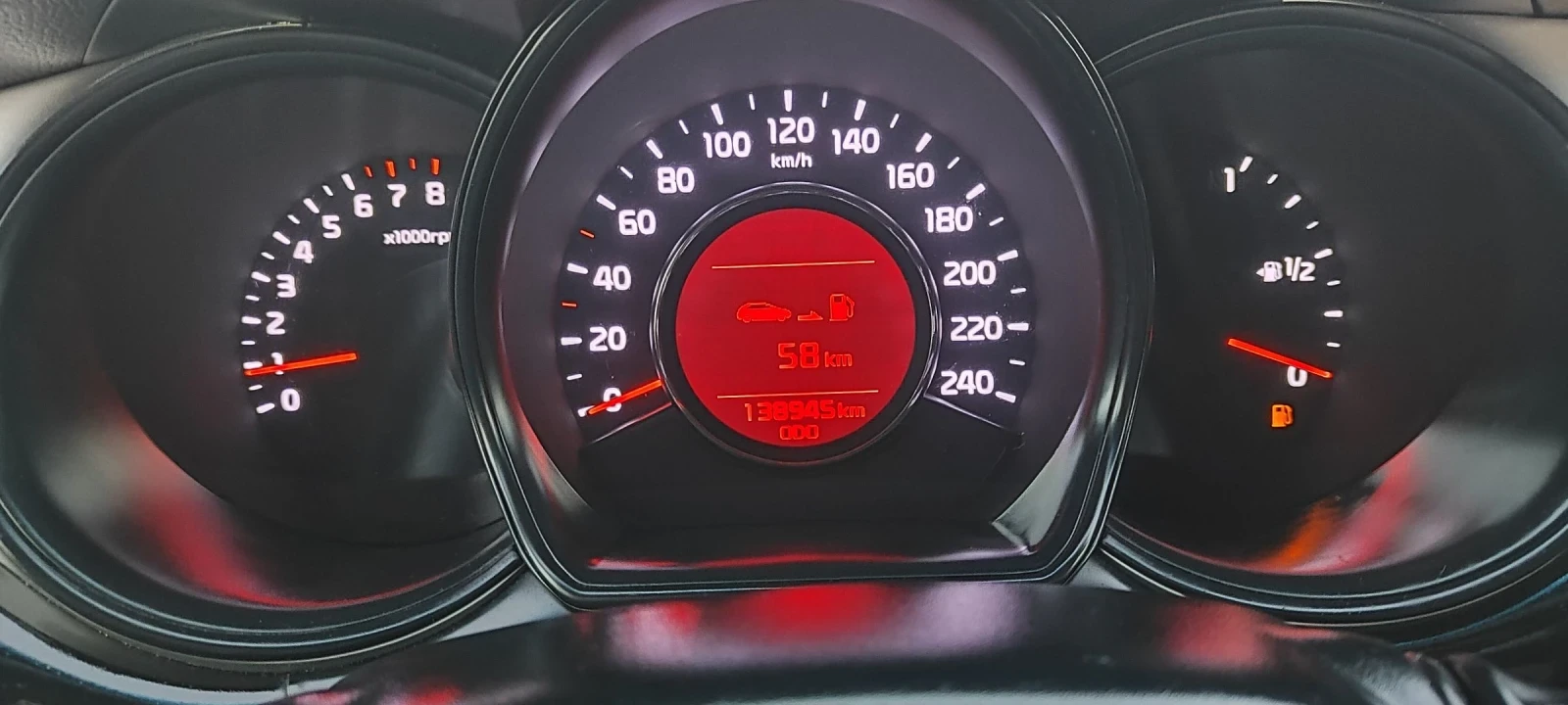 Kia Ceed 1.4I, снимка 6 - Автомобили и джипове - 53834836