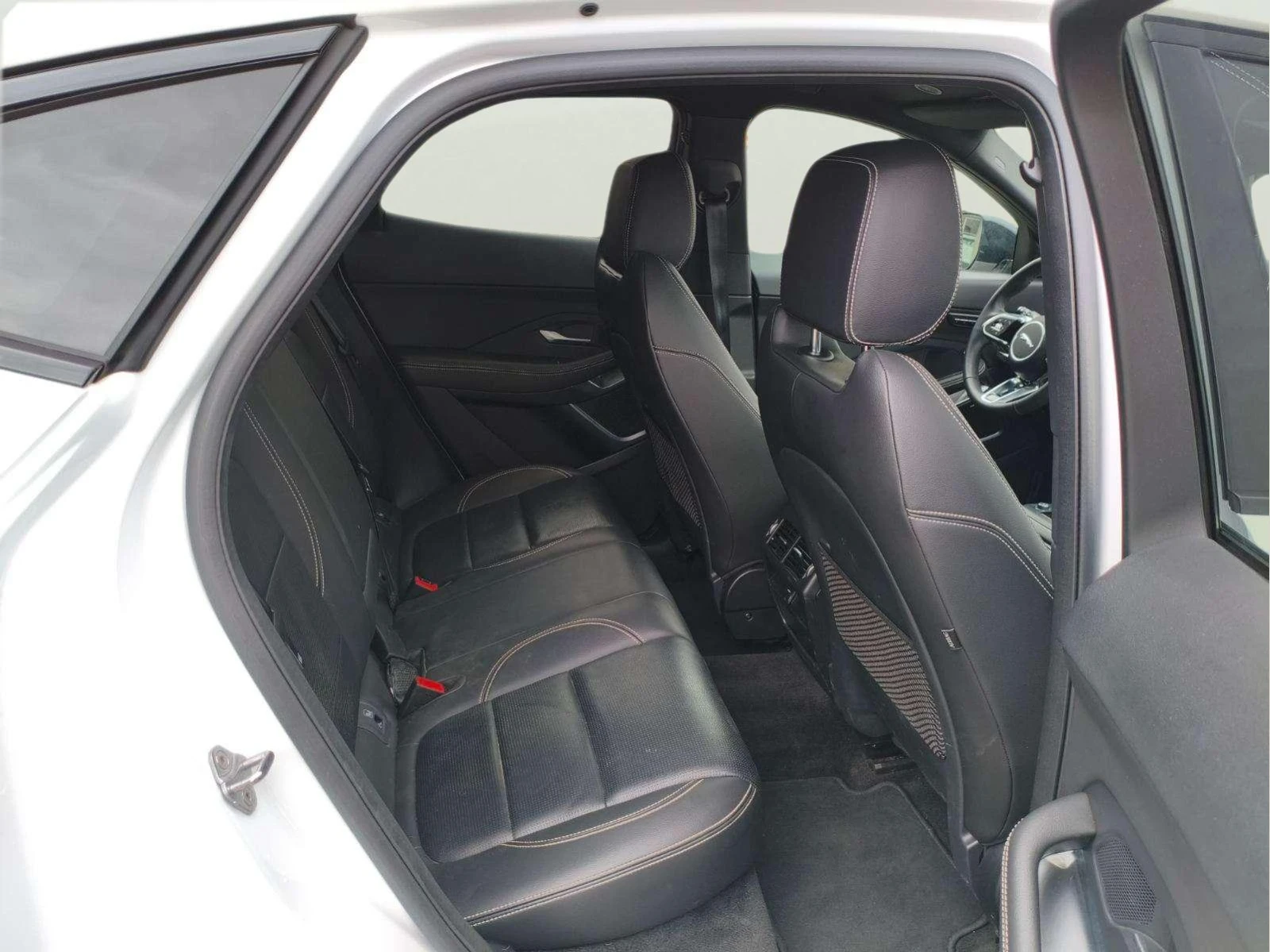 Jaguar E-pace PHEV | Mobile.bg � ����������� 10