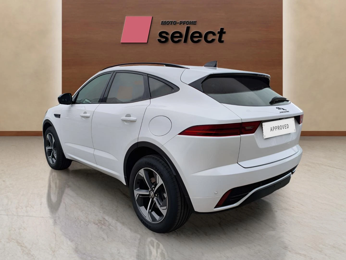 Jaguar E-pace PHEV | Mobile.bg � ����������� 7