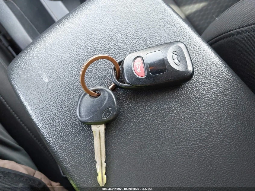 Hyundai Elantra 2.0l Sel, снимка 11 - Автомобили и джипове - 54622563
