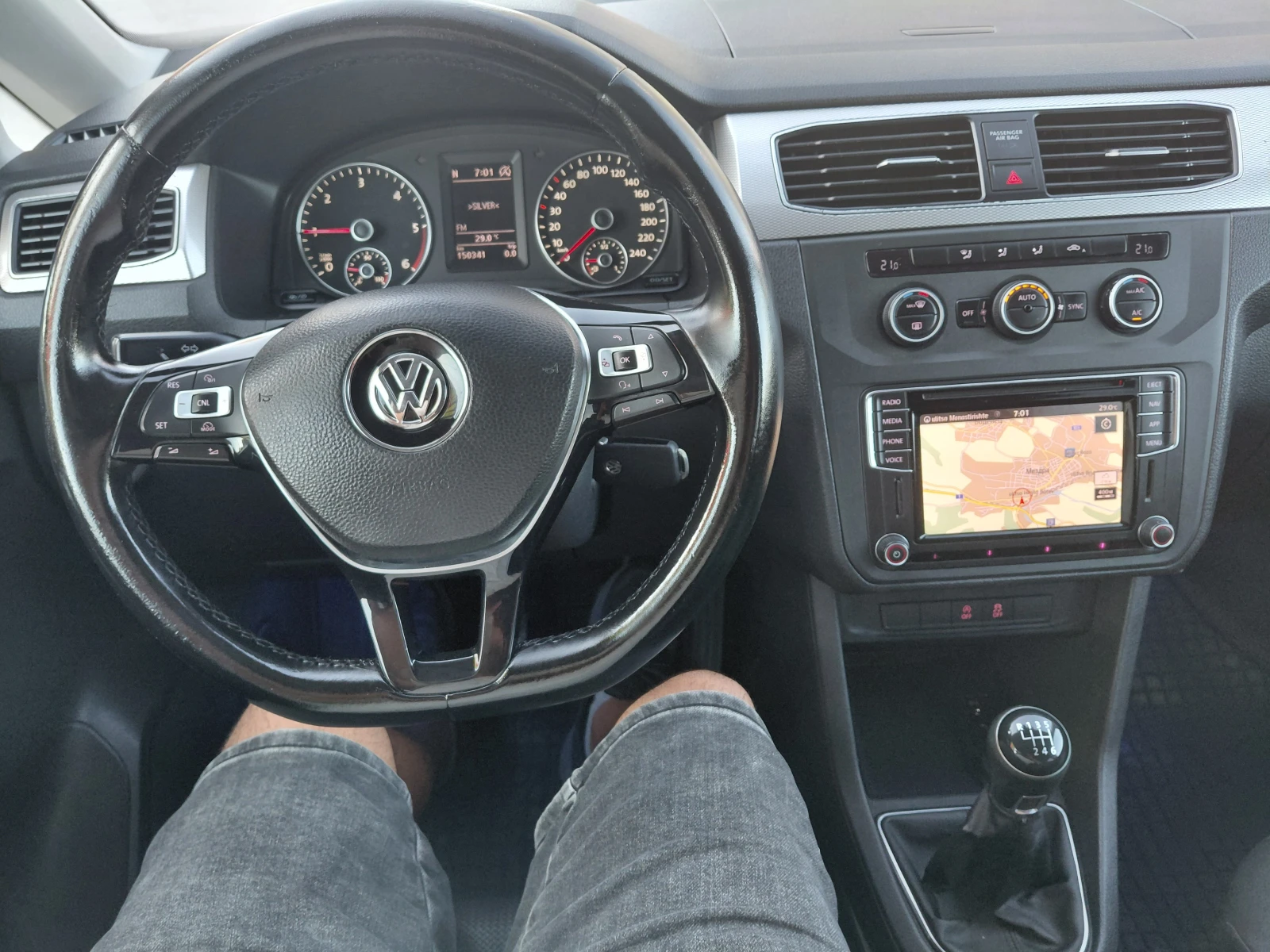 VW Caddy 2.0TDI * 150* 6+ 1, снимка 17 - Автомобили и джипове - 54840056